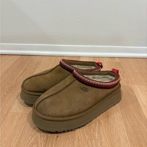 UGG Women's Tazz platform slippers